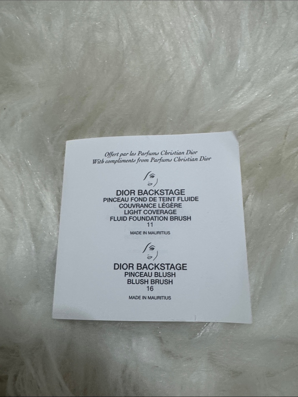 Dior White and Black Travel Brush Set with Gold Logo - Picture 4 of 5